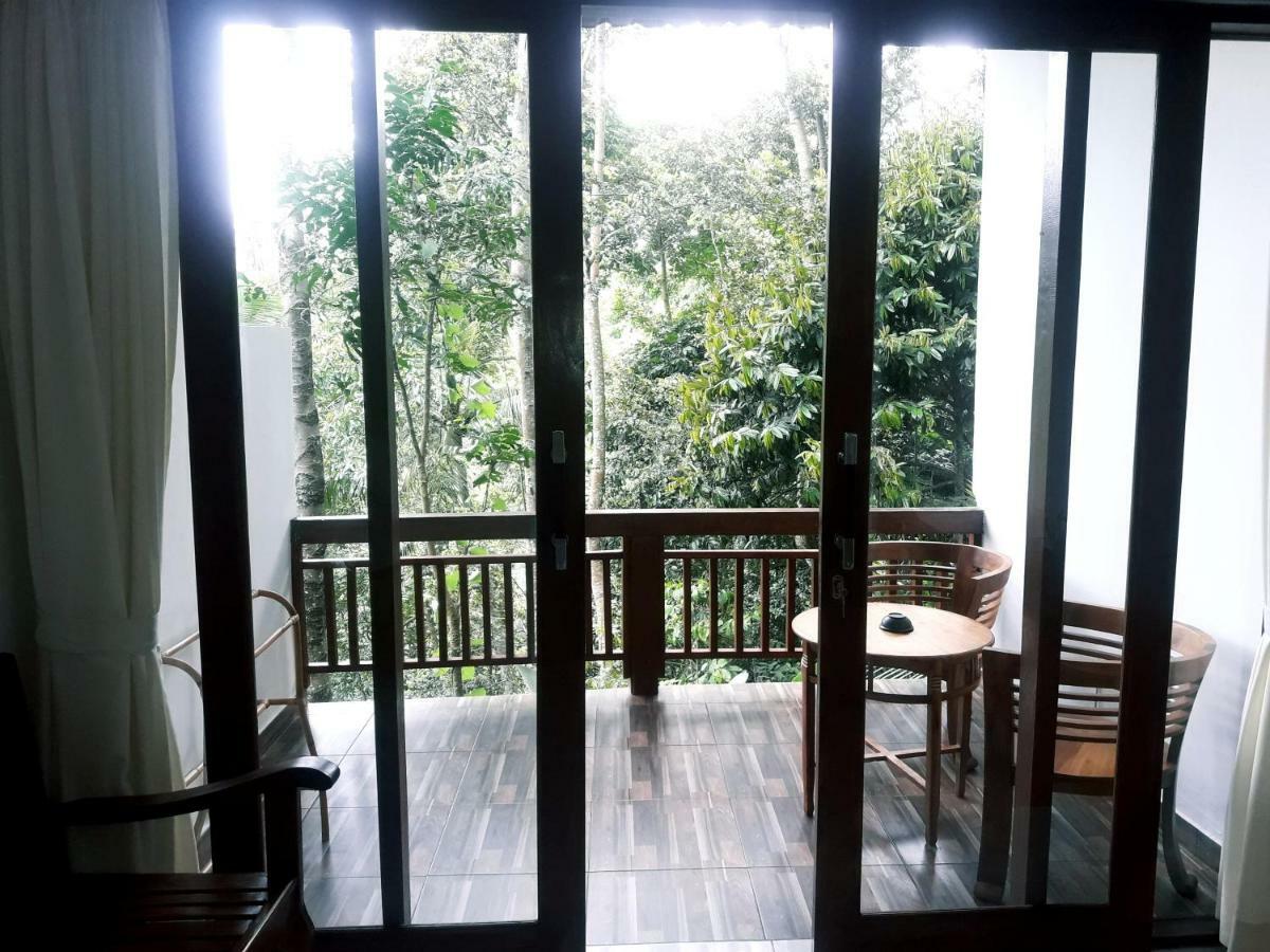 Готель Ubud River Side House Екстер'єр фото